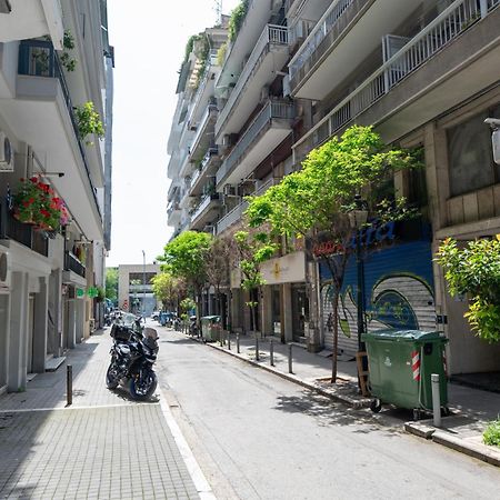 Honey Oak & Cream Patio By Nest Apartment Thessaloniki Exterior photo