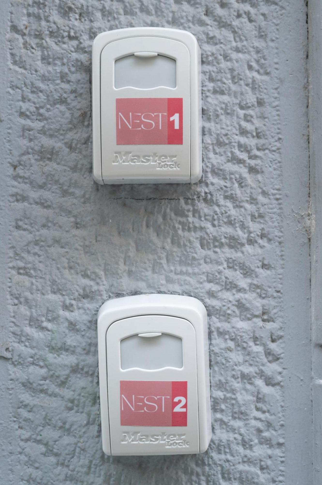 Honey Oak & Cream Patio By Nest Apartment Thessaloniki Exterior photo